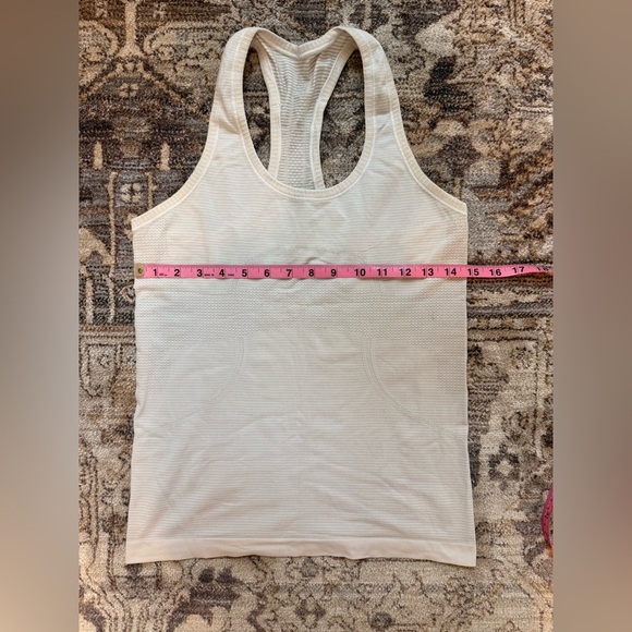 Lululemon Swiftly Tech Workout Top - Picture 1 of 3